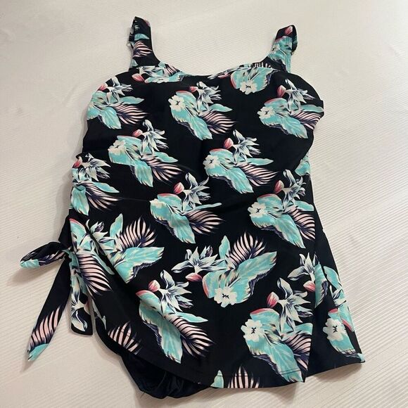 Shore Shapes One Piece Swimsuit Bathing Suit Size 12 - Picture 1 of 8